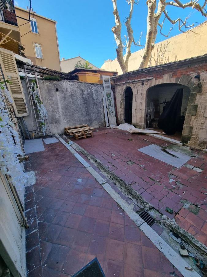 L'Antre Du Dragon Lägenhet Marseille Exteriör bild